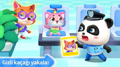 Küçük Panda Polis Oluyor